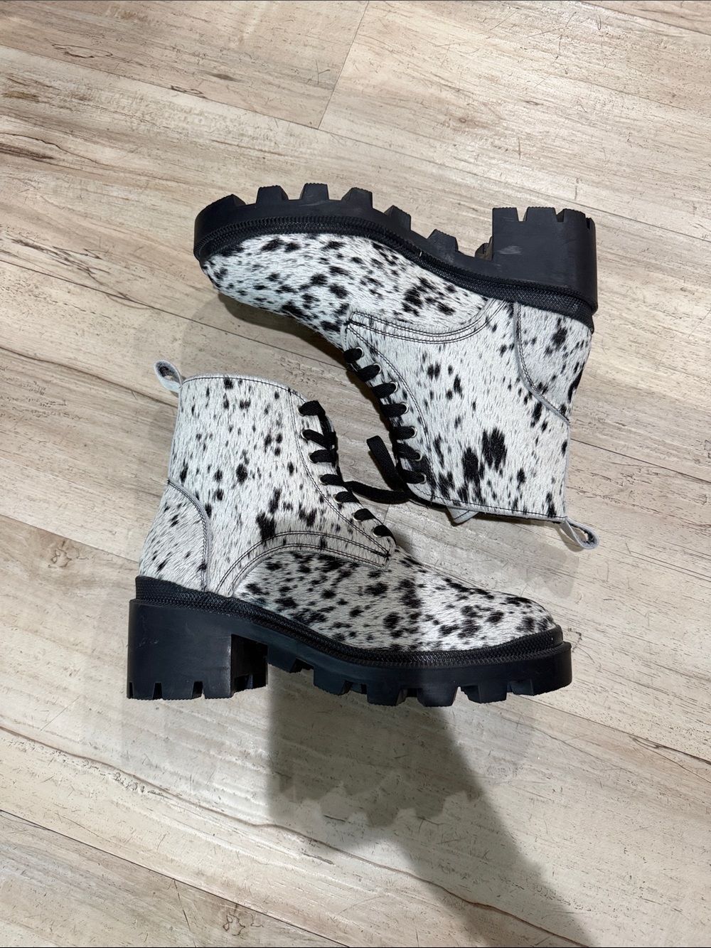 Women's Chunky Lace-Up Ankle Boots in genuine cowhide